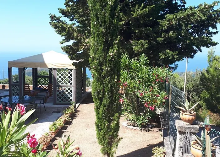 Le Pigne Casa Vacanze. Daire Pollica